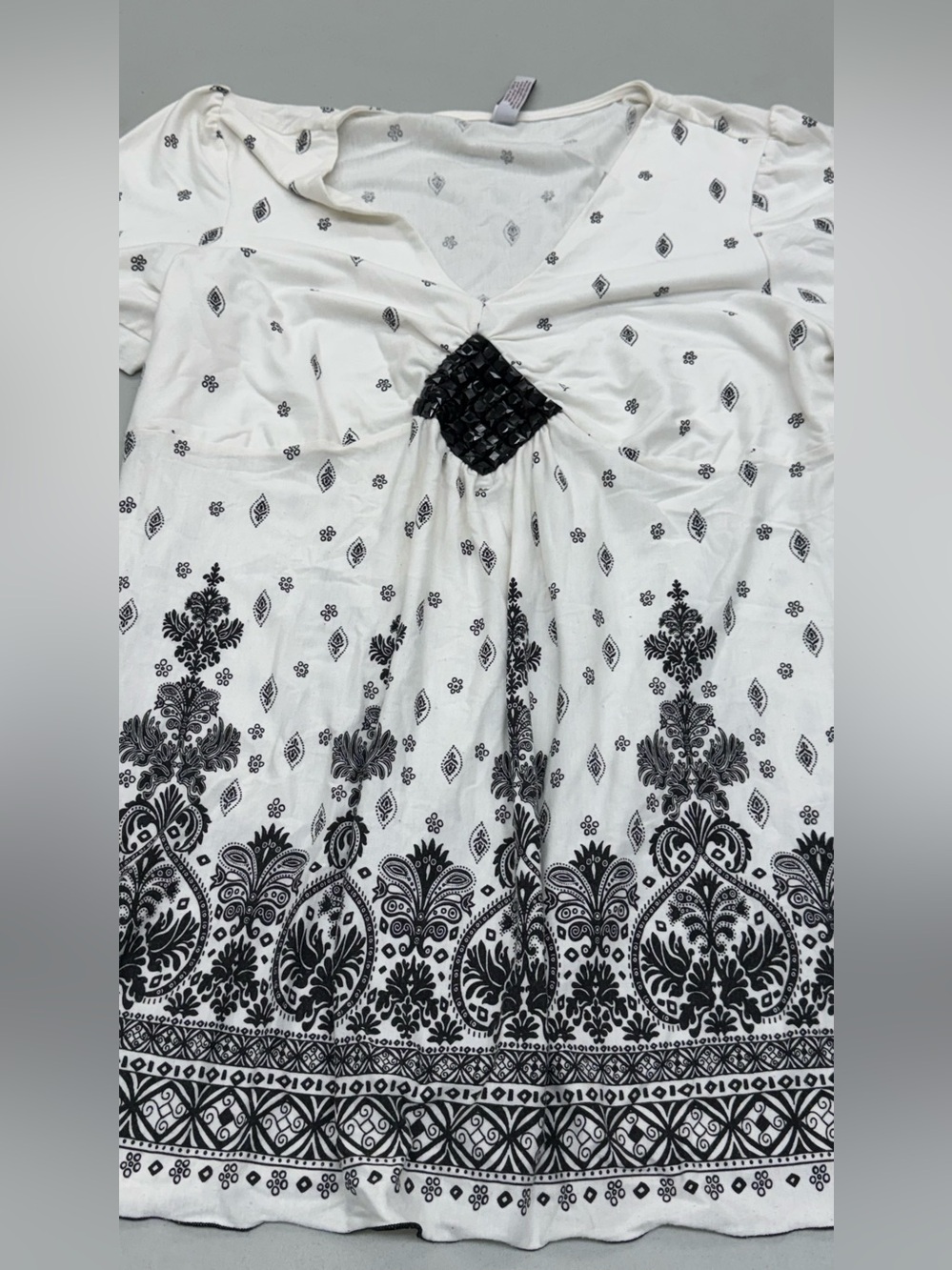 Gitano Woman’s Plus Size White Blouse with Black Paisley & Damask Border